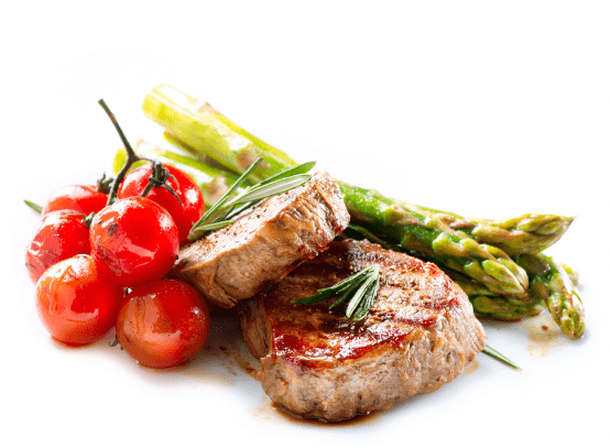 Steak mit Tomaten und Spargel